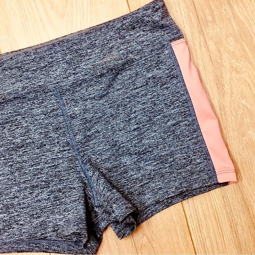 Forever 21 Yoga workout active athletic shorts 
Marled grey gray blush pink